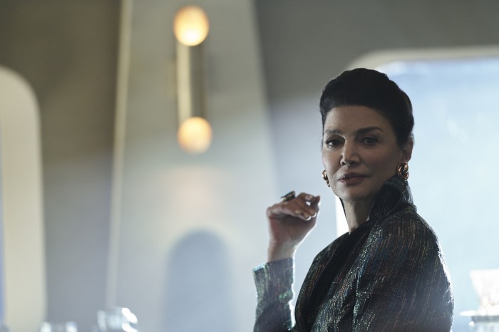 Shohreh Aghdashloo als Chrisjen Avasarala (Bild: Amazon)